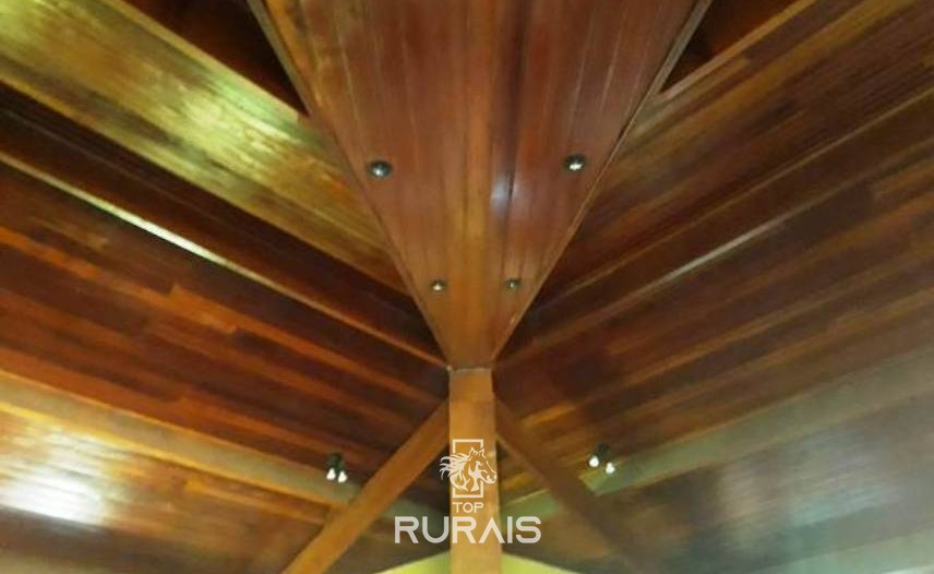 Chácara à venda em condominio. -Porto Feliz-SP.