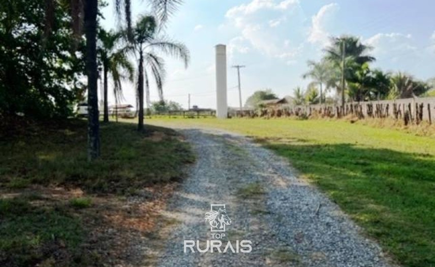 Haras à venda na região de Sorocaba com 15 alqueires.