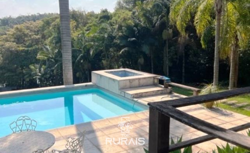 Haras à venda na região de Sorocaba com 15 alqueires.