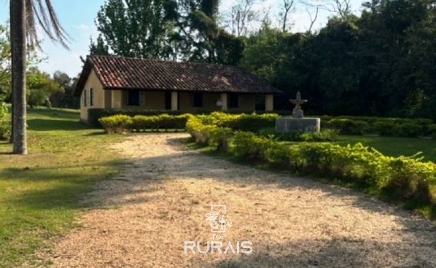 Haras à venda na região de Sorocaba com 15 alqueires.