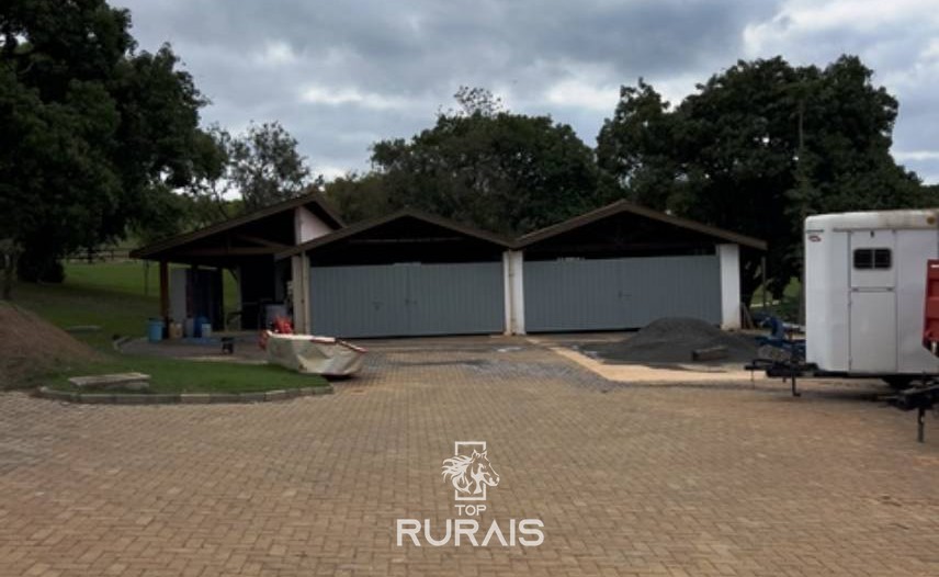 Haras perfeito à venda em condomínio. Porto Feliz-SP.