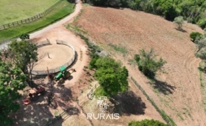 Haras pronto em Itatiba -SP, com 8,2 alqueires.