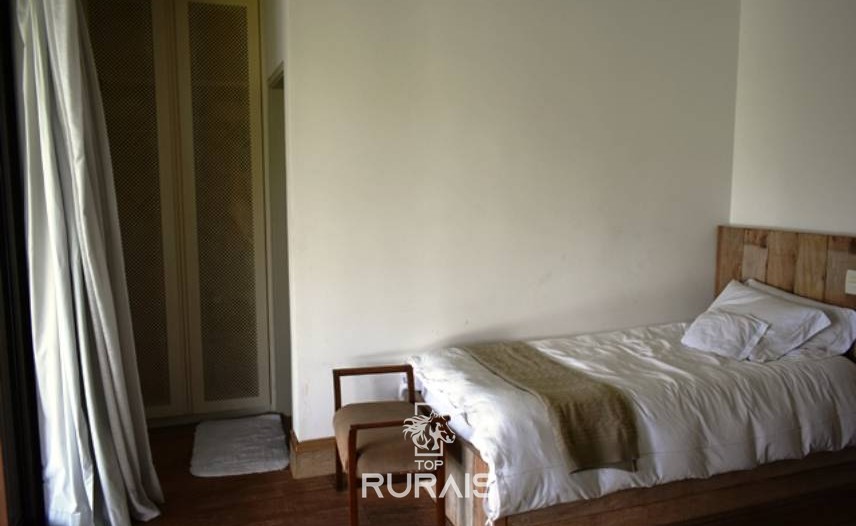 Sítio com 30 alqueires em itu-SP.