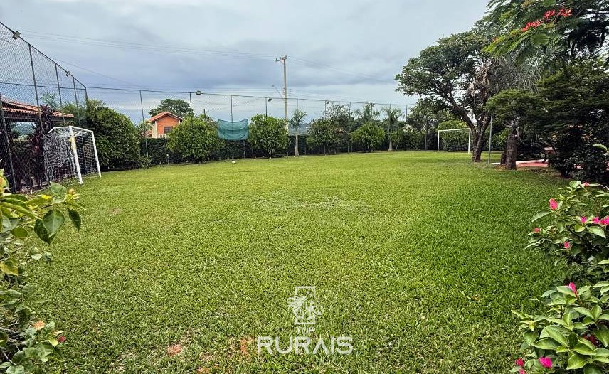 Chácara á venda em condominio rural. Porto Feliz-SP