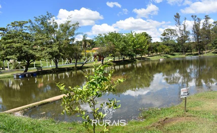Chácara à venda em condominio. Porto Feliz-SP.