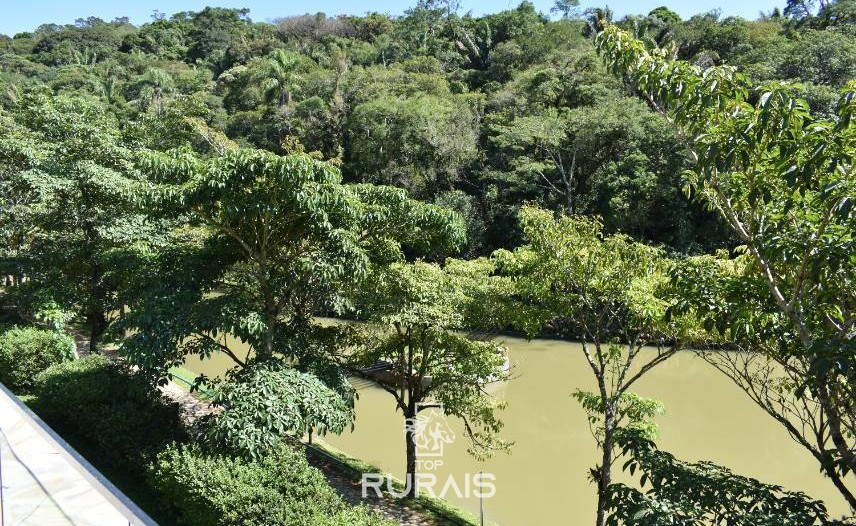 Sitio á venda em Piedade-SP.