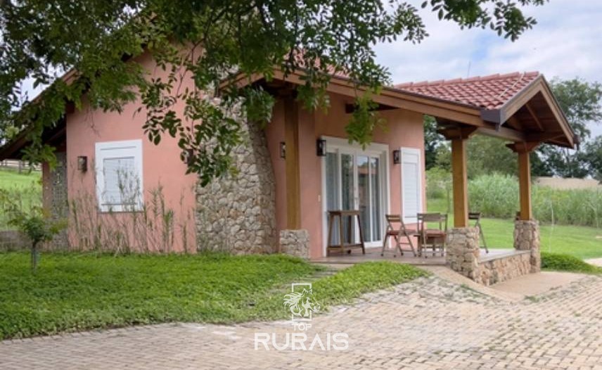 Haras perfeito à venda em condomínio. Porto Feliz-SP.