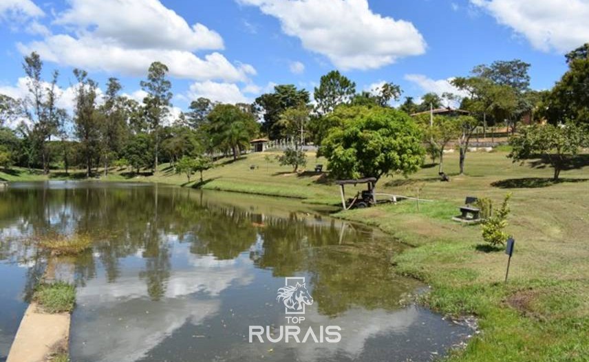 Chácara à venda em condominio. Porto Feliz-SP.
