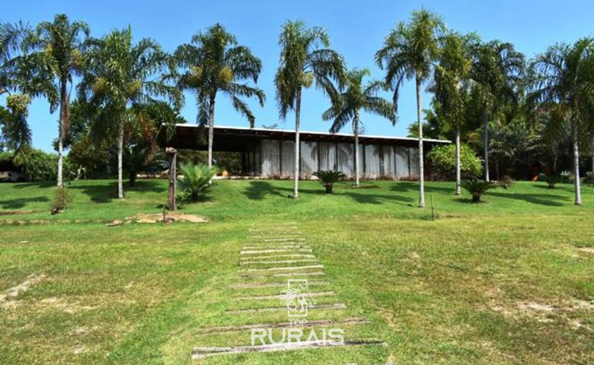 Sítio com 30 alqueires em itu-SP.