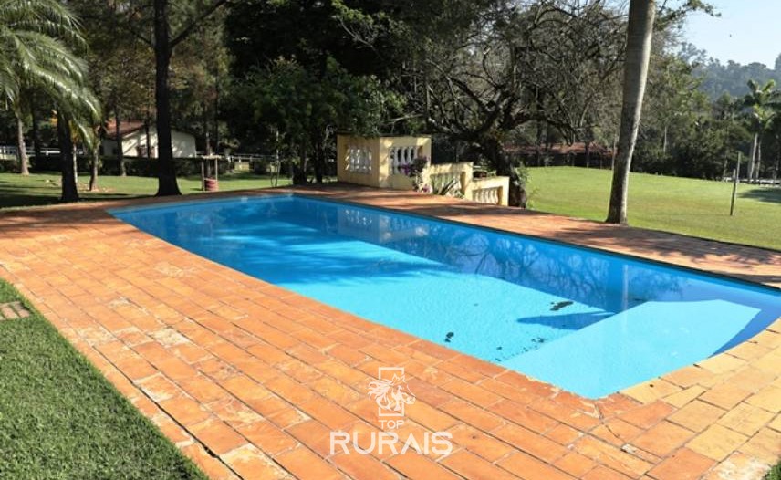 Sitio a venda . Rico em agua. Porto Feliz-SP.