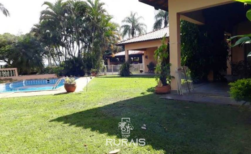 Chácara à venda em condominio. -Porto Feliz-SP.