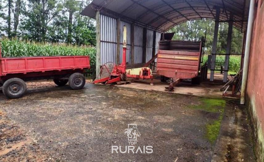 Fazenda à venda na região de Itapetininga.