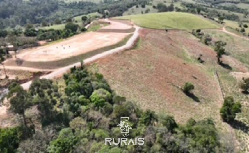 Haras pronto em Itatiba -SP, com 8,2 alqueires.