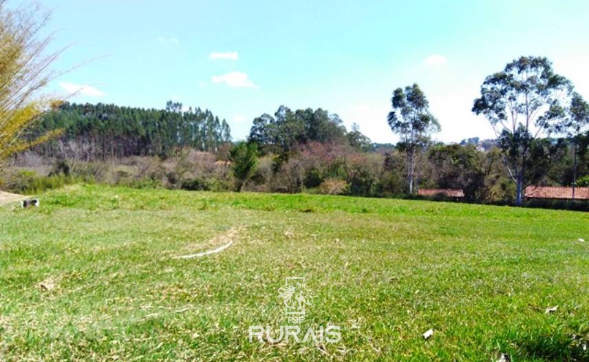 Ótimo sitio a venda em ITU-SP.  Colonial