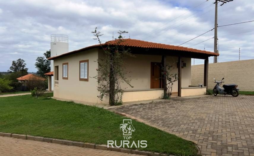 Haras perfeito à venda em condomínio. Porto Feliz-SP.