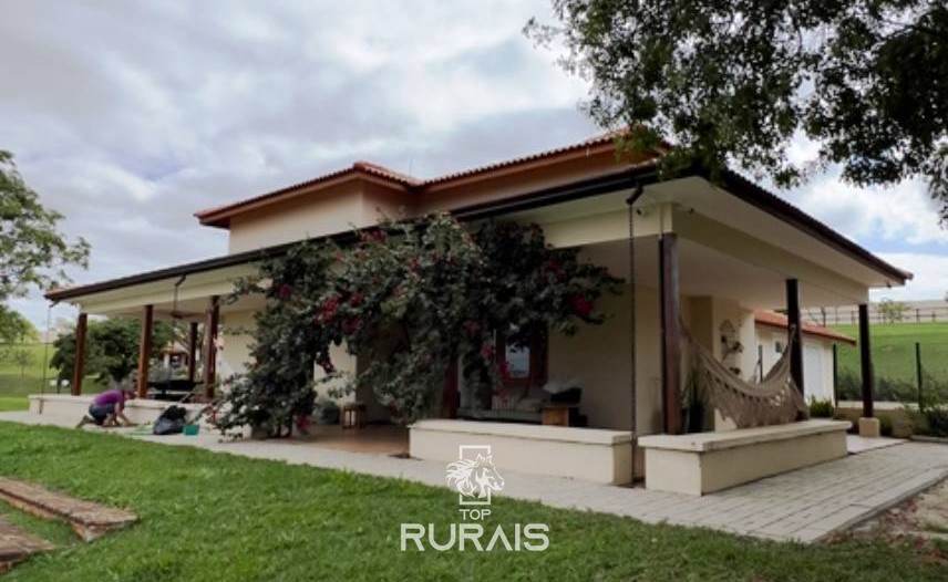 Haras perfeito à venda em condomínio. Porto Feliz-SP.