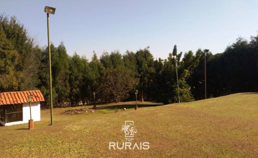 Chácara à venda em condominio. Porto Feliz-SP.