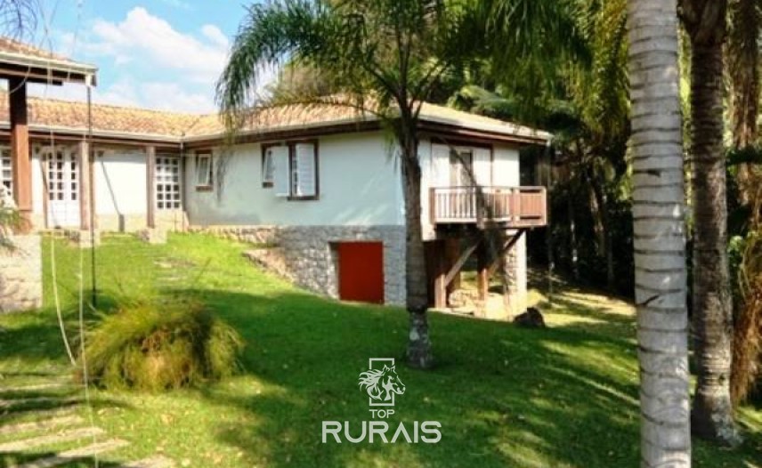 Haras à venda na região de Sorocaba com 15 alqueires.