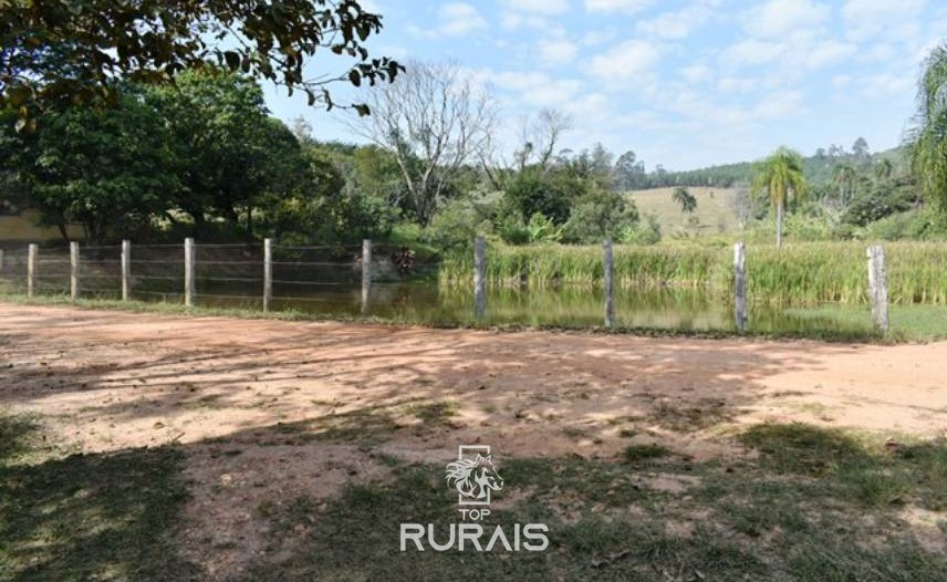 Fazenda com 35 alqueires à venda em Itu-SP,