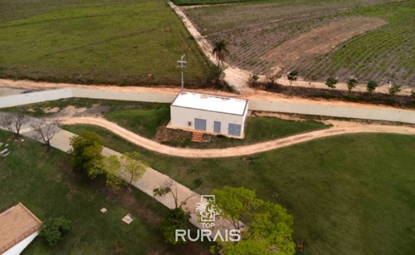 Haras perfeito à venda em condomínio. Porto Feliz-SP.