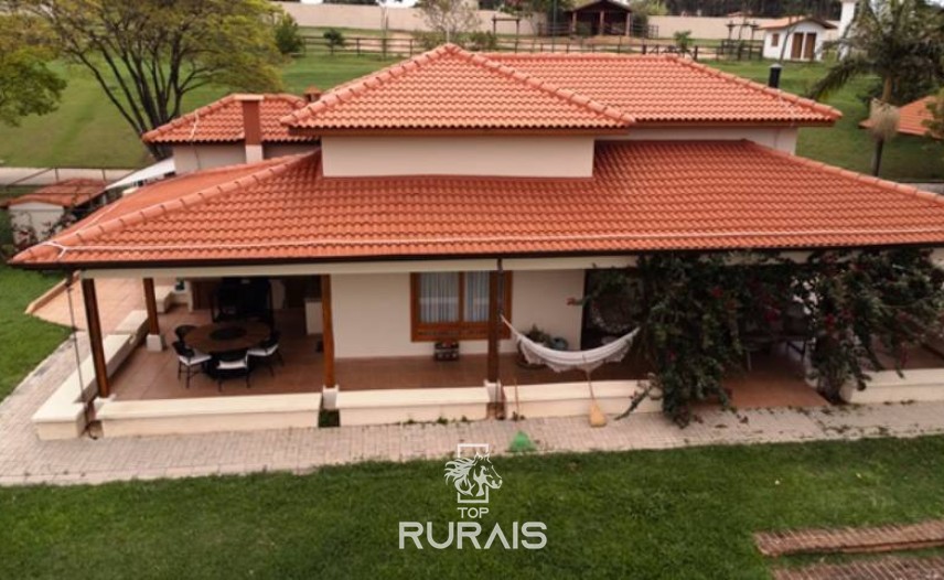 Haras perfeito à venda em condomínio. Porto Feliz-SP.