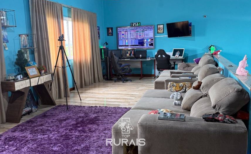 Chácara á venda em condominio rural. Porto Feliz-SP