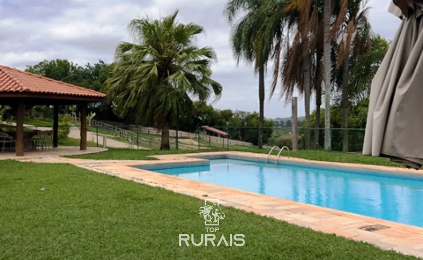 Haras perfeito à venda em condomínio. Porto Feliz-SP.